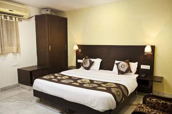 Hotel Oyo Malviya Nagar Market New Delhi
